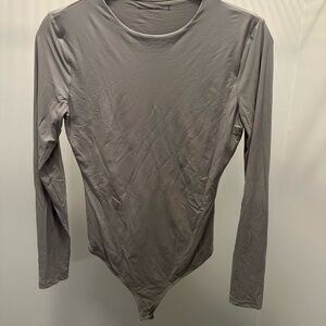 Abercrombie & Fitch Light Gray Top
